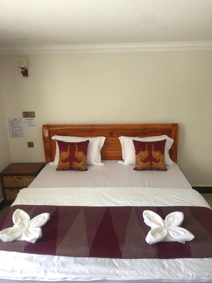 Seagull Guesthouse Kampot Esterno foto